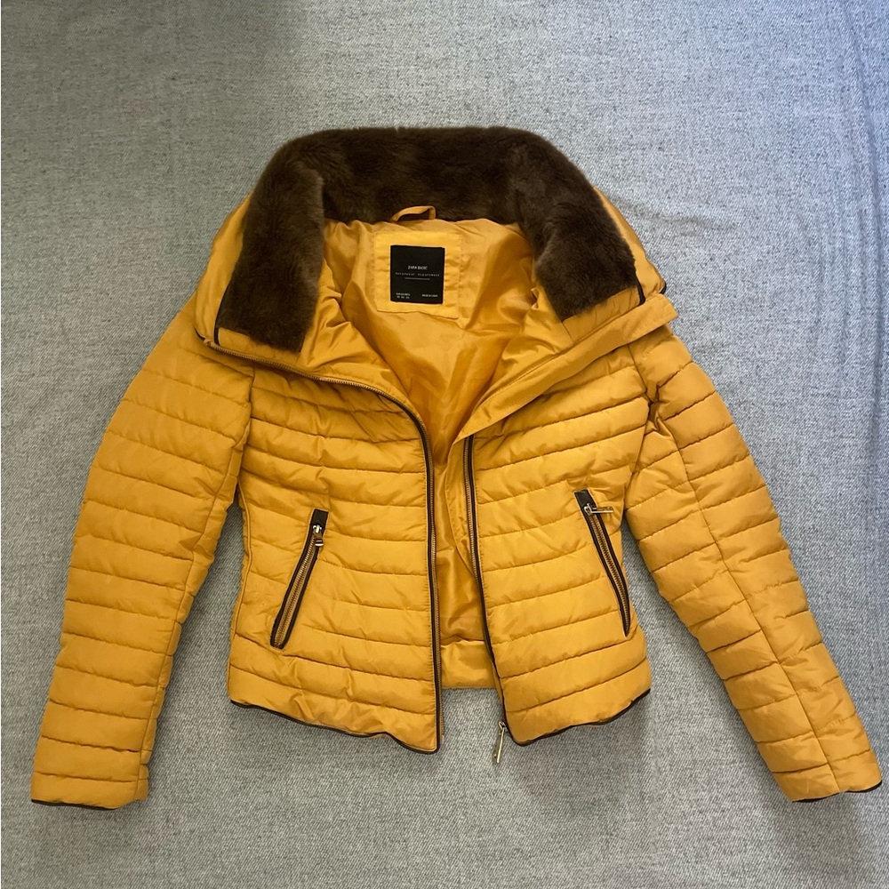 Yellow ZARA Puffer Jacket 🧥 Quilted XS Brown Faux Fur Collar Fall / Winter Coat